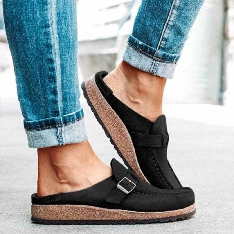 Women's Retro Sandals in Suede
